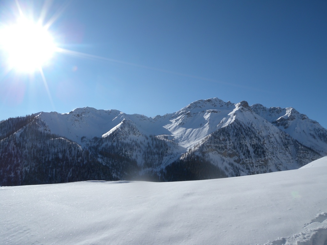 #1 Vue imprenable sur les faces N du Mont Aunos, Alpet, Bec de Marseille et Mont Pierre Chatel... Vue imprenable sur les faces N du Mont Aunos, Alpet, Bec de Marseille et Mont Pierre Chatel...