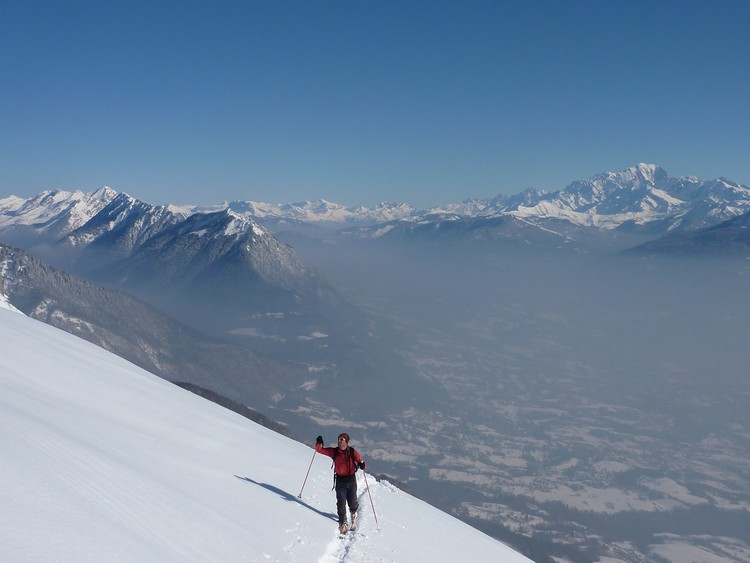 #4 Chamosseran : Derniers efforts avant la crête, 1500m au dessus de la vallée. Chamosseran : Derniers efforts avant la crête, 1500m au dessus de la vallée.