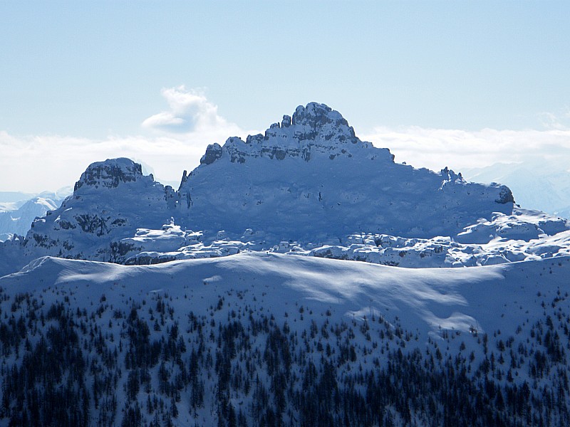 #4 Les Aiguilles côté N : pour demain peut-être Les Aiguilles côté N : pour demain peut-être