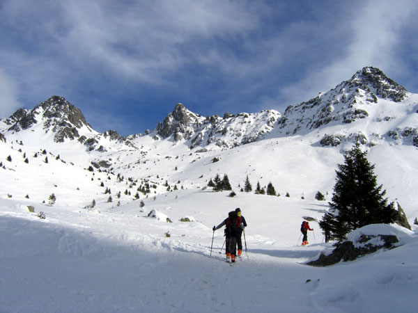 #2 Pas du Pin : Le soleil pointe son nez et le Pas à l Pas du Pin : Le soleil pointe son nez et le Pas à l'air en condition. Enfin on sort du But annoncé...