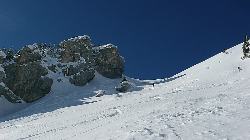 #14 Montée des Lances, versant Est : Sous un grand ciel bleu ... Montée des Lances, versant Est : Sous un grand ciel bleu ...