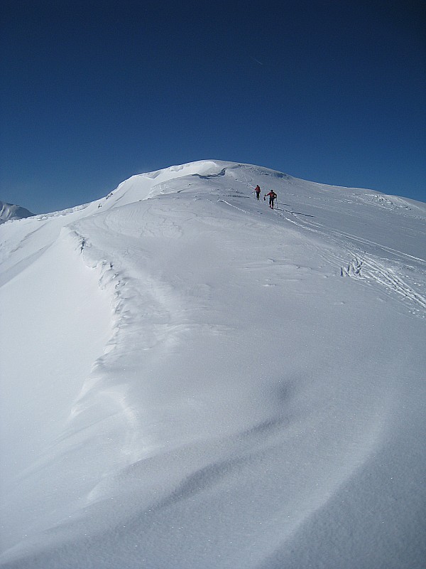 Puy des Crebasses : Le soleil nous accueille