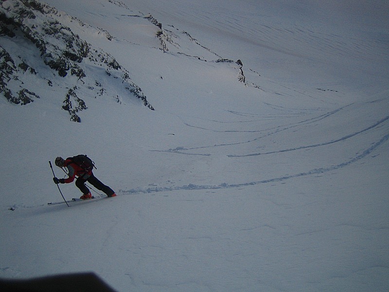 Montée au col de l'épaisseur : Ca passe tout sur les skis