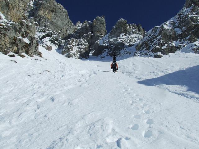 #1 Pointe de Chalune : Départ dans le couloir, il est dejà très tard, 15h ! Pointe de Chalune : Départ dans le couloir, il est dejà très tard, 15h !