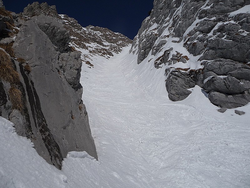 #11 descente : vue depuis le pied du couloir descente : vue depuis le pied du couloir