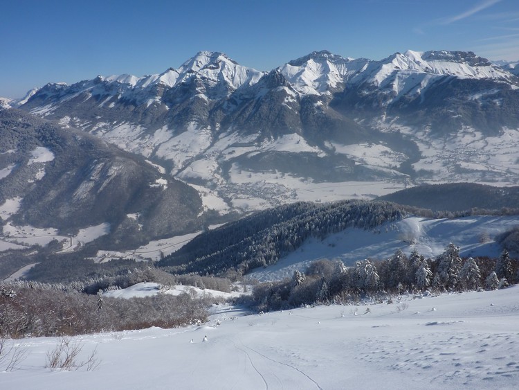 #8 Roc de Poyez : La trouée au dessus du chalet...les skis vont fumer ! Roc de Poyez : La trouée au dessus du chalet...les skis vont fumer !