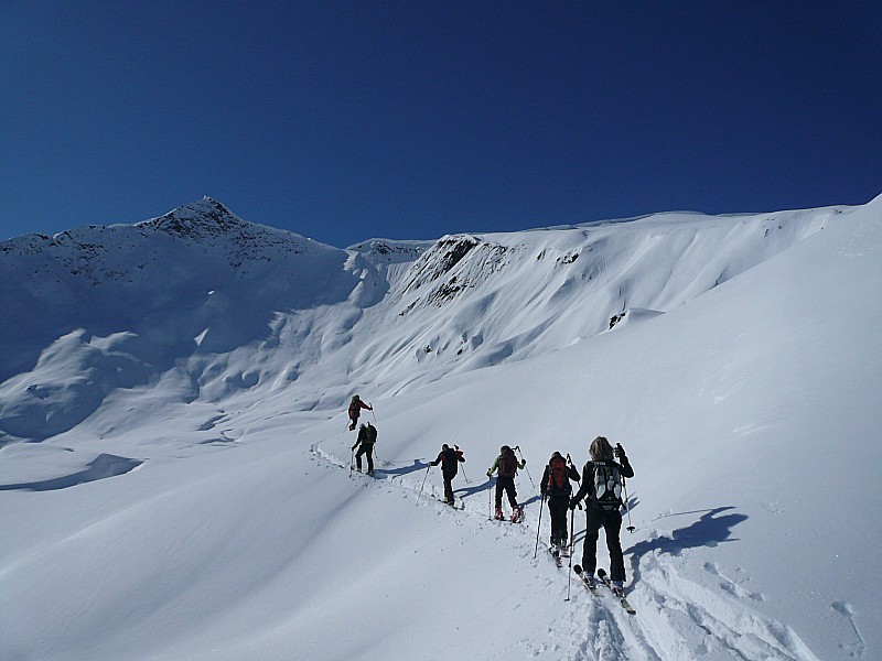#8 manger du vallon : sommet sur la droite manger du vallon : sommet sur la droite