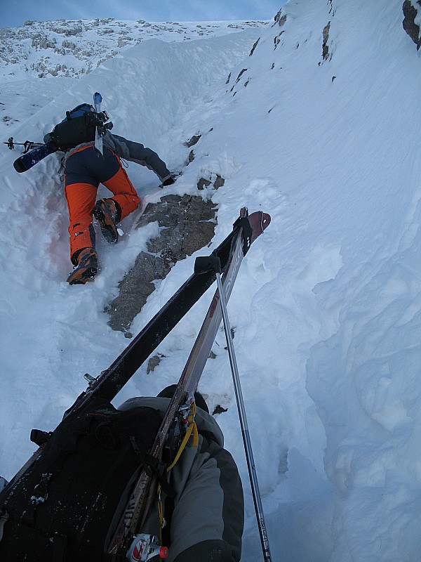 #4 Montée couloir Combaz : Dans la goulotte Montée couloir Combaz : Dans la goulotte