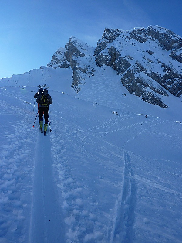 #1 le combaz : approche du couloir le combaz : approche du couloir
