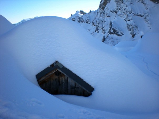 #2 Chalets d Chalets d'Ardens : apparemment il manque un peu de neige pour que ça soit skiable...