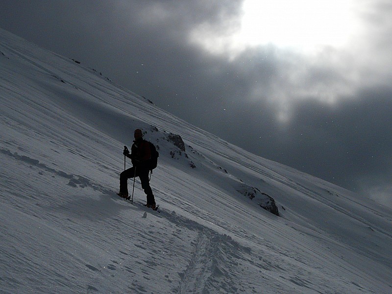 #9 montée au colombier, face W : le soleil aparait de plus en plus montée au colombier, face W : le soleil aparait de plus en plus