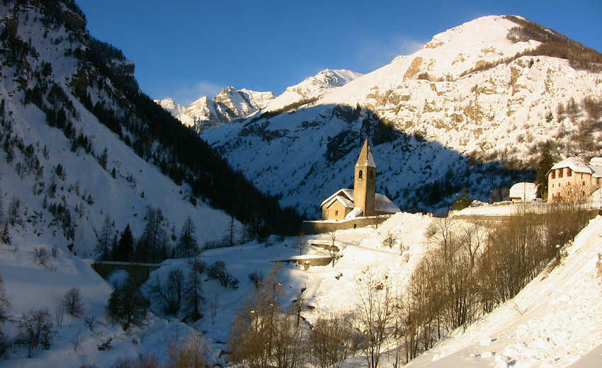 St Dalmas le Selvage : Grand beau après grosse neige, les tentations sont grandes mais le risque fort, d'ou une sortie tranquille au Col de la Braissa