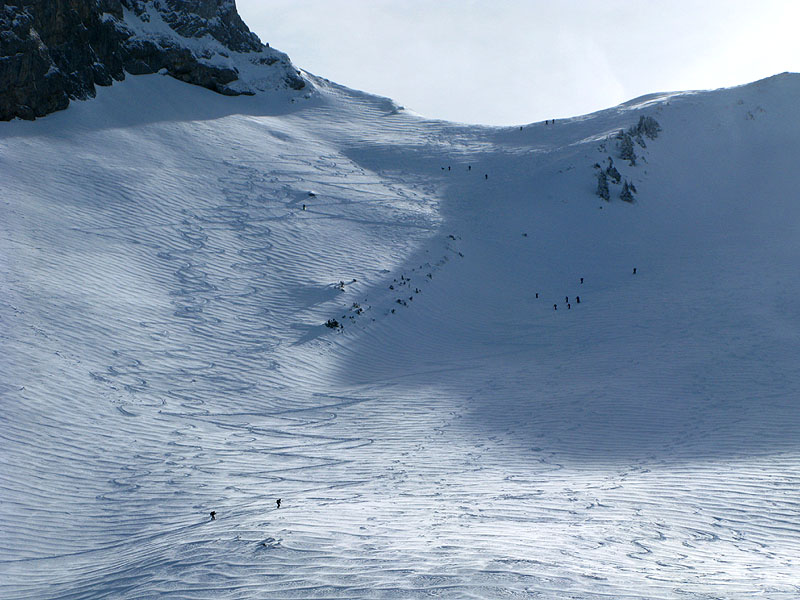 #9 Vue sur la combe : encore pas mal de monde montait. Vue sur la combe : encore pas mal de monde montait.