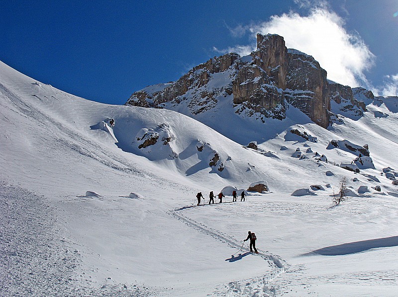 #1 Alpavin : Sous la tour de Fond Froid. Alpavin : Sous la tour de Fond Froid.