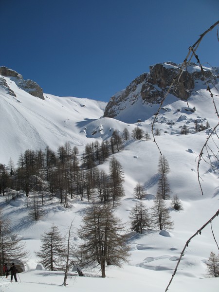 #11 en face : verrou vers 2400m : ça passe bien en l en face : verrou vers 2400m : ça passe bien en l'abordant par la droite (Ouest)