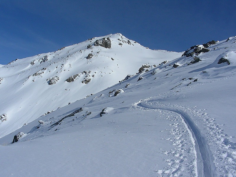 #6 Col de vallée étroite : Bien rempli de ce côté mais peu rassurant... Col de vallée étroite : Bien rempli de ce côté mais peu rassurant...