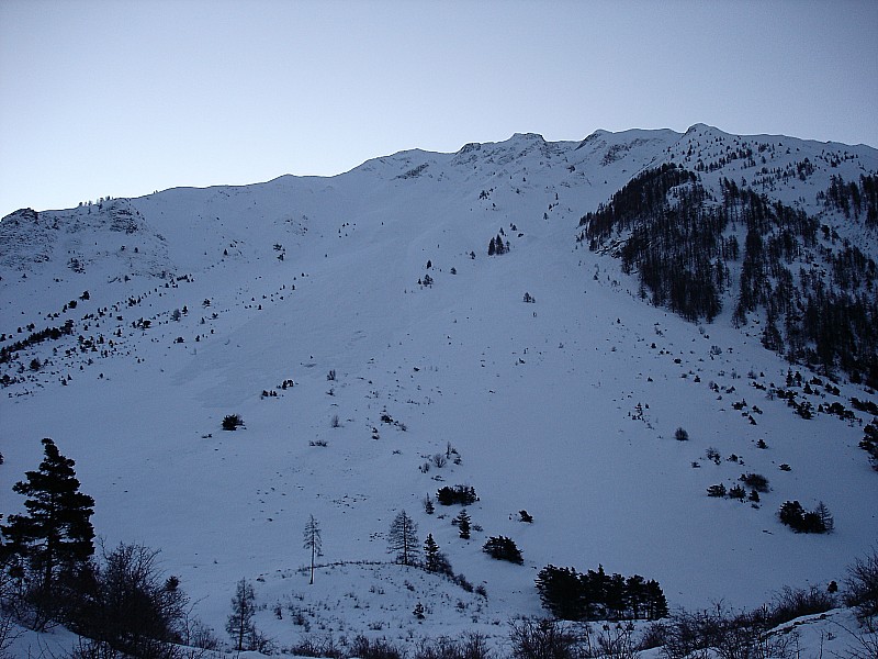 Cheval Blanc : Les nombreux couloirs de la face Nord-Ouest