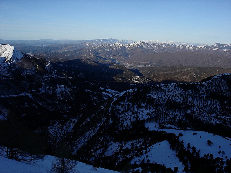 Vers l'Ouest : Au fond, Lure et Ventoux