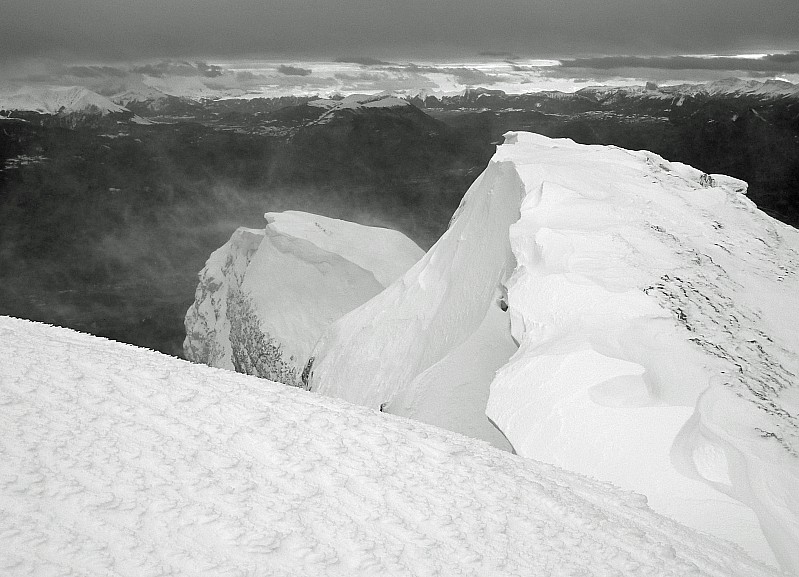 #5 chamechaude : chasse neige au sommet chamechaude : chasse neige au sommet