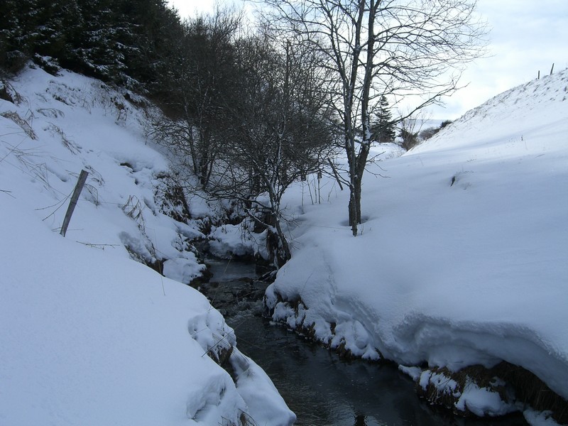 La Collance : Les ponts de neige sont rares pour traverser