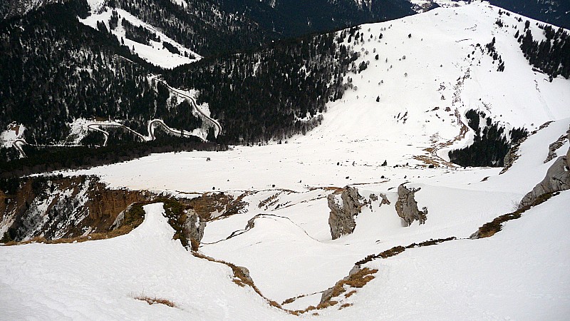 #3 Etat général : Près qui tue , col des Ayes et la route Etat général : Près qui tue , col des Ayes et la route