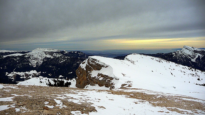 #1 Charmant et Grand Som : Le sommet de la dent n Charmant et Grand Som : Le sommet de la dent n'est pas skiable sur 20 mètres!