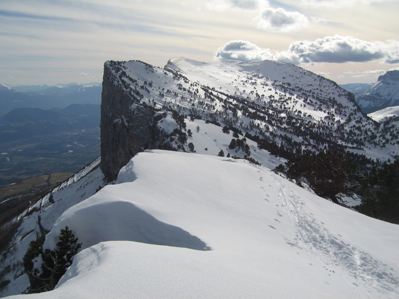 #13 La Dent de Crolles : Vue de la crête de Rocheplane La Dent de Crolles : Vue de la crête de Rocheplane
