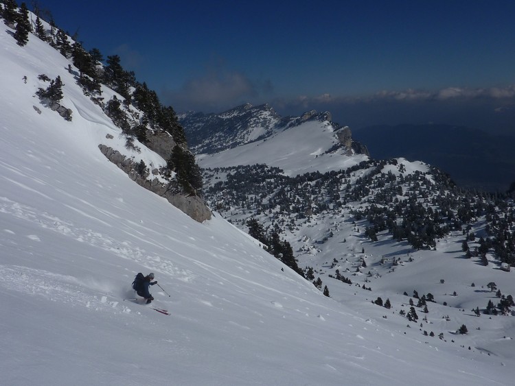 #5 Lances de Malissard : Dans la partie basse de la face, du très bon ski. Lances de Malissard : Dans la partie basse de la face, du très bon ski.