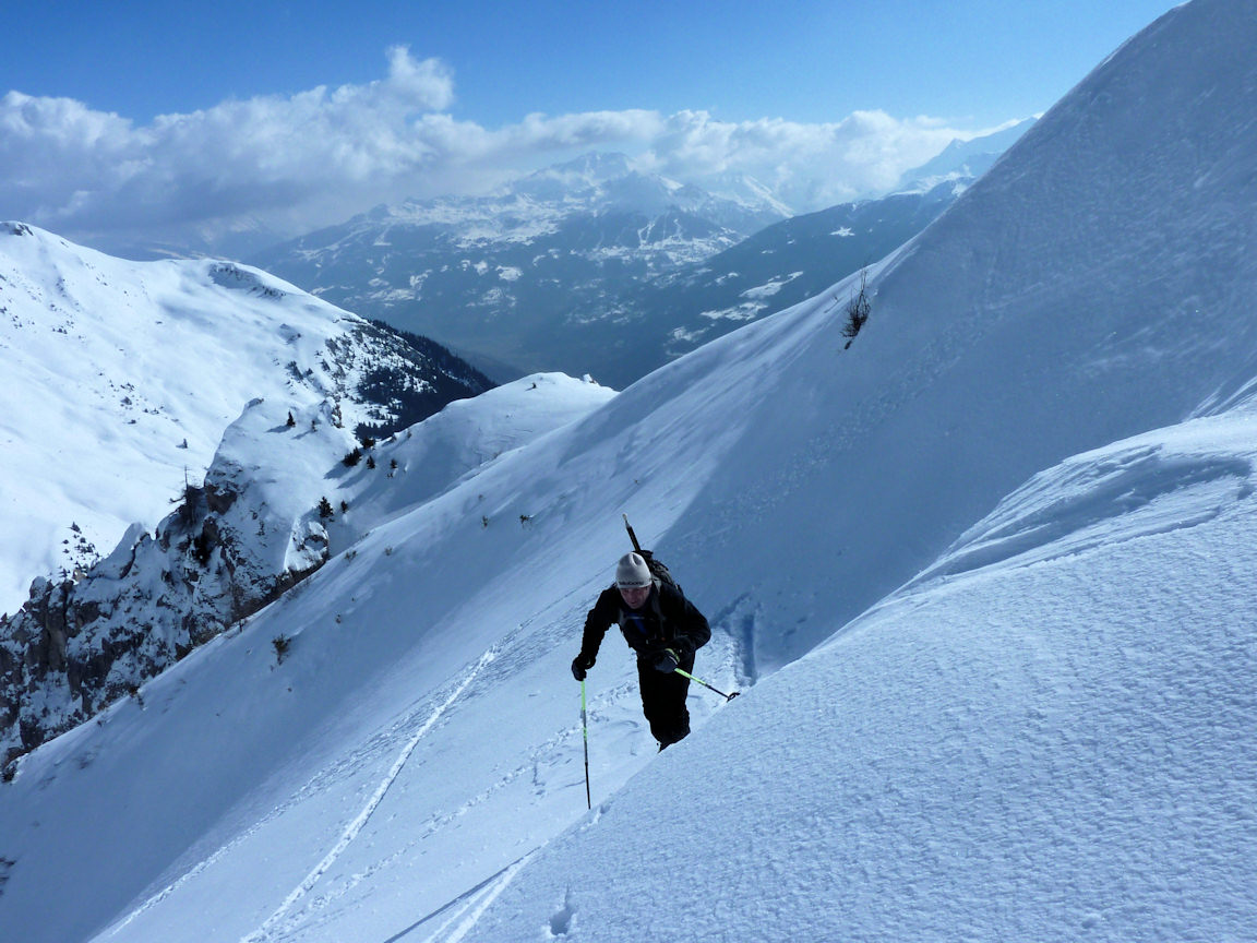 #7 la sortie du couloir : Après 400 m de grimpée sans difficulté majeure. la sortie du couloir : Après 400 m de grimpée sans difficulté majeure.