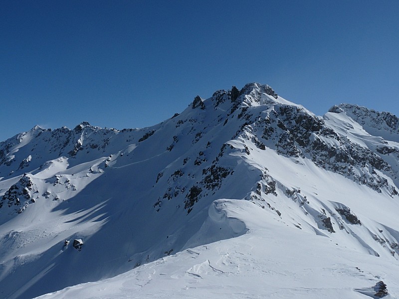 #6 la Dent du Pra : De belles cassure sous la Dent, probablement provoqué par le déminage de 7 Laux. la Dent du Pra : De belles cassure sous la Dent, probablement provoqué par le déminage de 7 Laux.