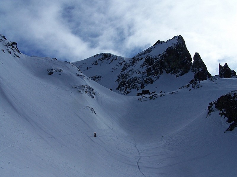 #3 Grand Vans : Sous le Petit Vans au dessus du col de Lessine, la combe qui mênent aux sommets. Grand Vans : Sous le Petit Vans au dessus du col de Lessine, la combe qui mênent aux sommets.