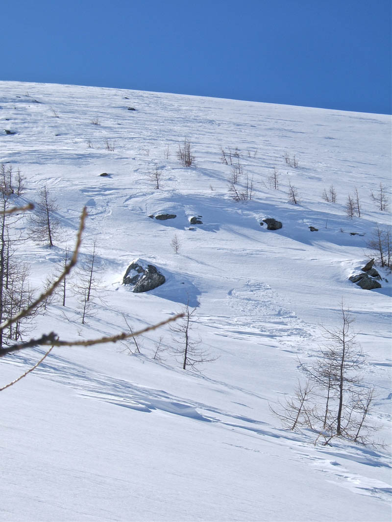 #12 Bertrand : Neige pas terrible dans la pente sommitale. Bertrand : Neige pas terrible dans la pente sommitale.