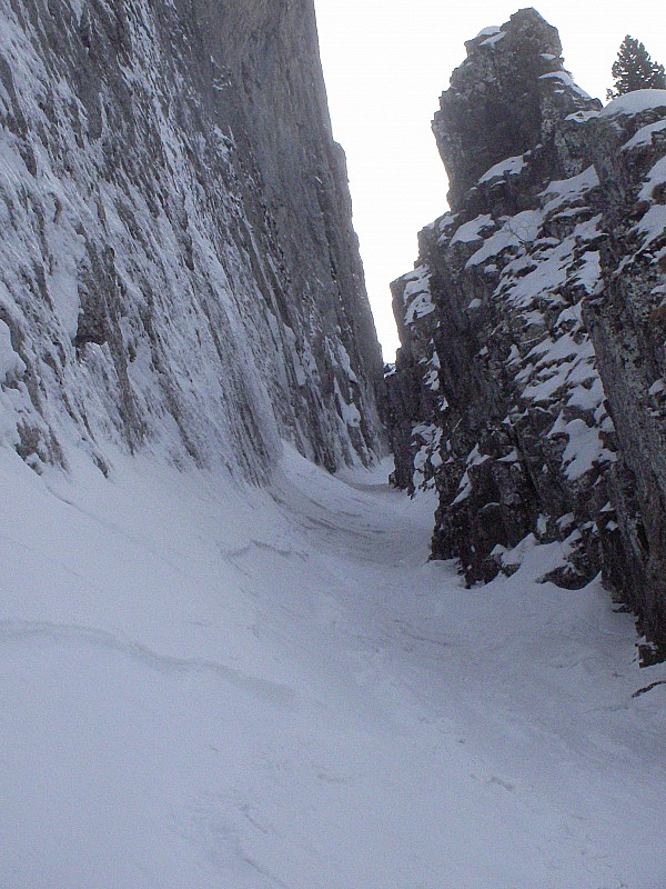 #10 couloir nord : La fin, la pente se radoucit couloir nord : La fin, la pente se radoucit