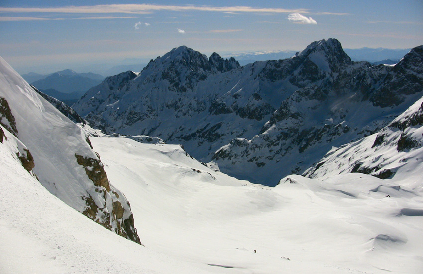 Début de la descente: Haut de la combe et du vallon du Clapier 