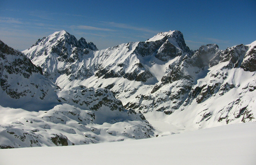 On s'élève vers le pas de la Foux: Ponset, Neiglier