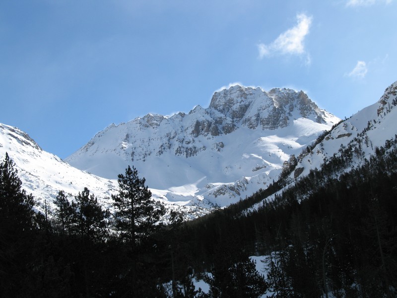 #4 Vallon des Acles : en face Pointe de Cloutzau, à gauche Pas de l Vallon des Acles : en face Pointe de Cloutzau, à gauche Pas de l'Ours, à droite Col des Désertes