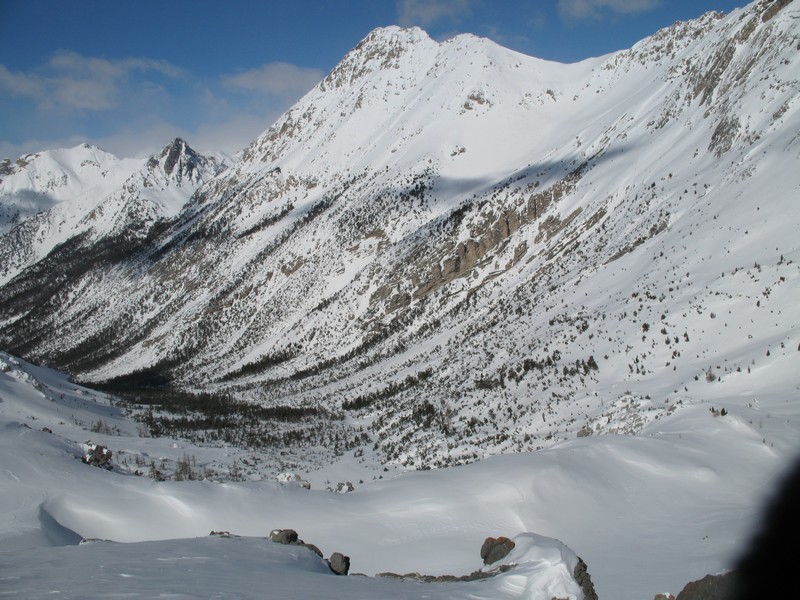#6 Le vallon des Acles : à droite Charra, au fond à gauche : sommet du Guiau face E Le vallon des Acles : à droite Charra, au fond à gauche : sommet du Guiau face E