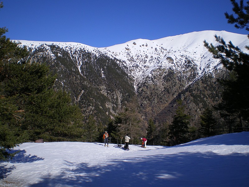 #1 Capelet S : Fin de la piste, on passe au soleil pour le reste de la journée. Capelet S : Fin de la piste, on passe au soleil pour le reste de la journée.