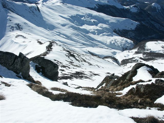 #3 Peyre Arse : Au départ du petit couloir de la face sud de Peyre Arse. Peyre Arse : Au départ du petit couloir de la face sud de Peyre Arse.
