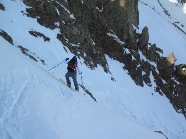 #3 Toujours Romu : Deuxieme couloir de la jounée, un petit couloir permettant de gagner la combe menant au col de la Balmette Toujours Romu : Deuxieme couloir de la jounée, un petit couloir permettant de gagner la combe menant au col de la Balmette