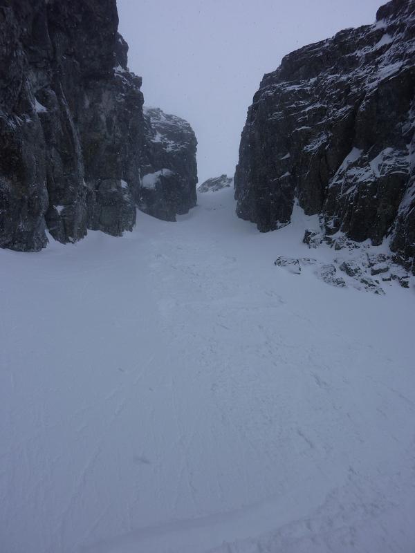 #2 couloir des Roberts : début de la descente : la meilleure poudre .... couloir des Roberts : début de la descente : la meilleure poudre ....