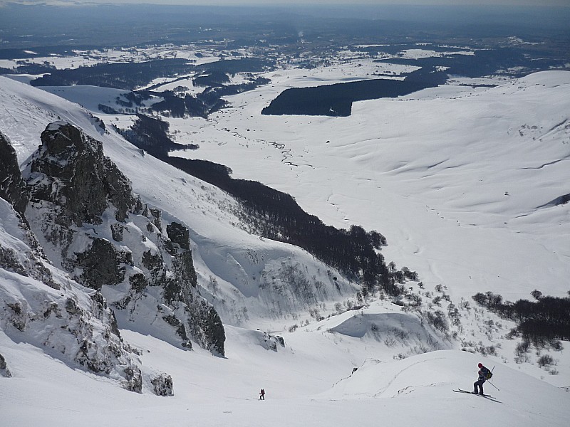 #12 Sancy sud : Itinéraire: les 200 premiers mètres.... no soucy puis basculer sur l Sancy sud : Itinéraire: les 200 premiers mètres.... no soucy puis basculer sur l'épaule vers la gauche pour éviter la petite cascade à droite