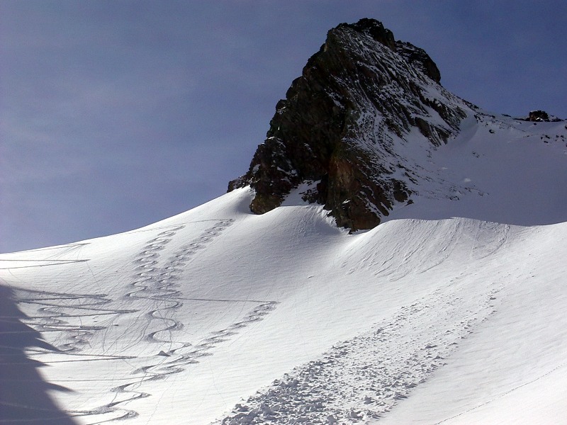 Descente : Bonne neige sous le Port de Campbieil