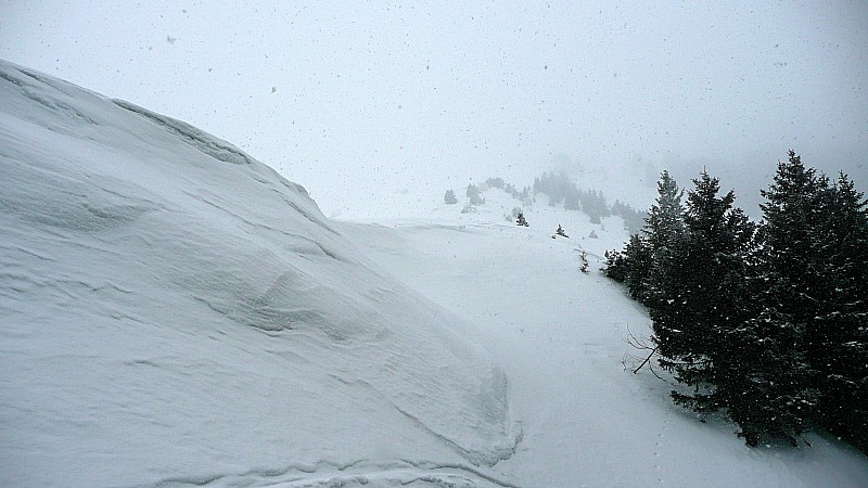 Le Col des Ayes : Chute de neige ... mais pas de vent