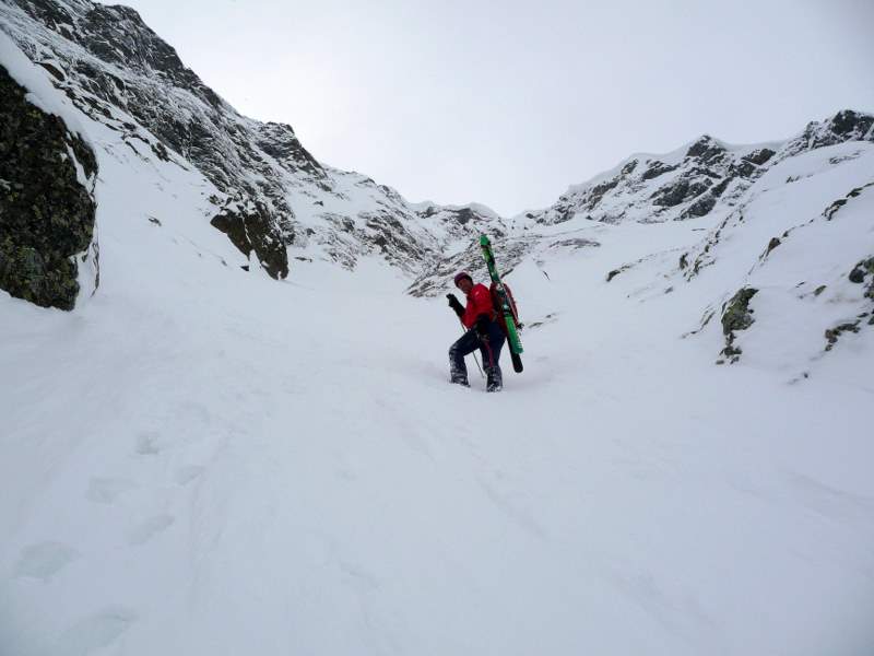 #6 Mt Oreb : Montée dans la partie inférieure du couloir Mt Oreb : Montée dans la partie inférieure du couloir