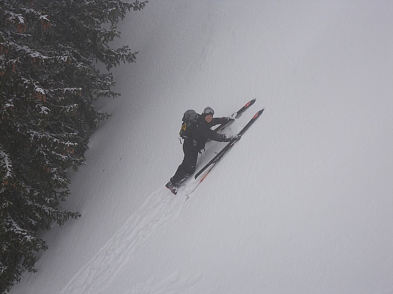 #7 Montée dans la facette nord du cirque pour le plaisir de quelques virages. Montée dans la facette nord du cirque pour le plaisir de quelques virages.