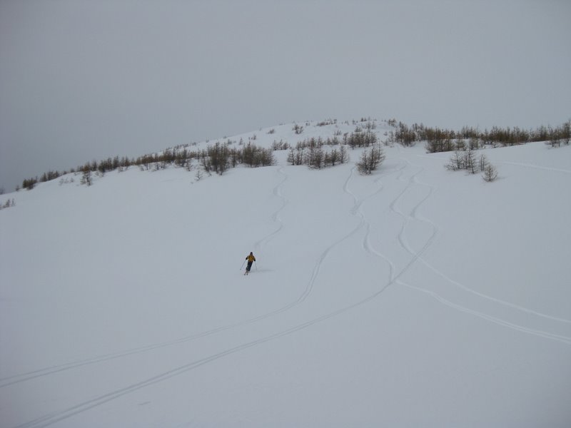 #7 Descente dans le jour blanc... : Belles traces.. sous une météo changenate... Descente dans le jour blanc... : Belles traces.. sous une météo changenate...