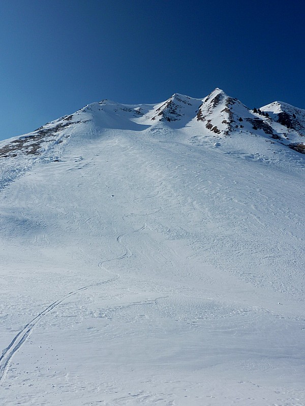 #1 couloir E de Sullens : Les couloirs au Sud du sommet couloir E de Sullens : Les couloirs au Sud du sommet