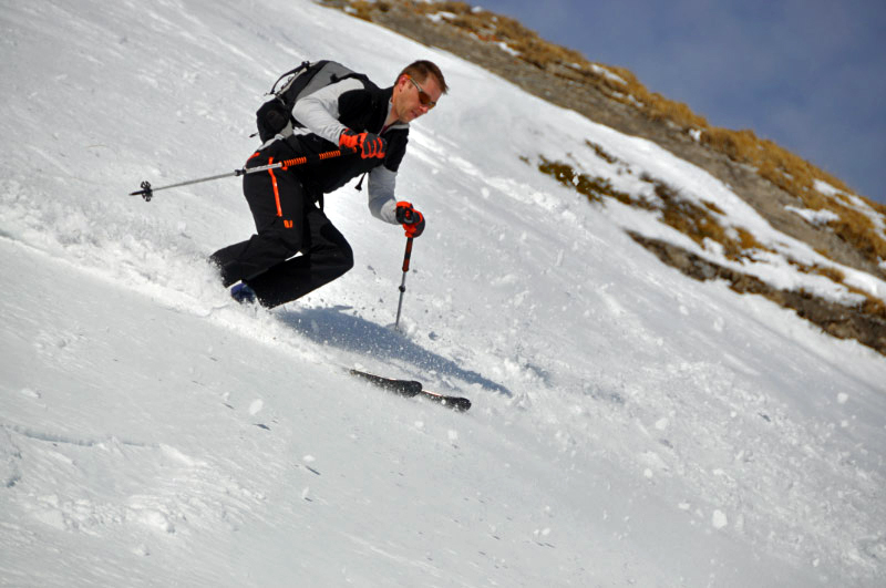 #5 Pte du Replan : Départ du couloir Est. (photo Rémy Moll) 10 mars 2010 Pte du Replan : Départ du couloir Est. (photo Rémy Moll) 10 mars 2010