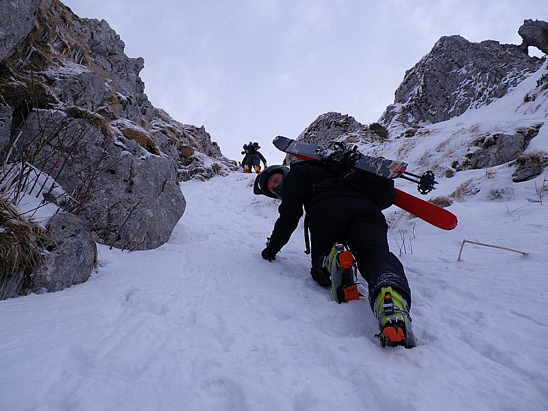 #2 Le milieu du couloir, ca cramponne bien. Le milieu du couloir, ca cramponne bien.